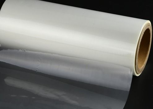 좋은 가격 극정밀 27μm 양축 지향 폴리프로필렌 열융합 장벽 필름 스트레치 필름 너비 1920m 미만 온라인으로