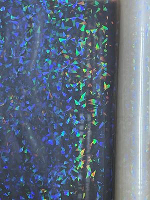 좋은 가격 21mic 두께 BOPP 베이스 필름 열 밀착성 층 레이저 엑처드 아이리세센트 패턴 온라인으로